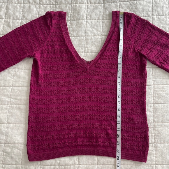 Sezane Gretha V-Neck Jumper Sweater in Plum Medium - Picture 10 of 13